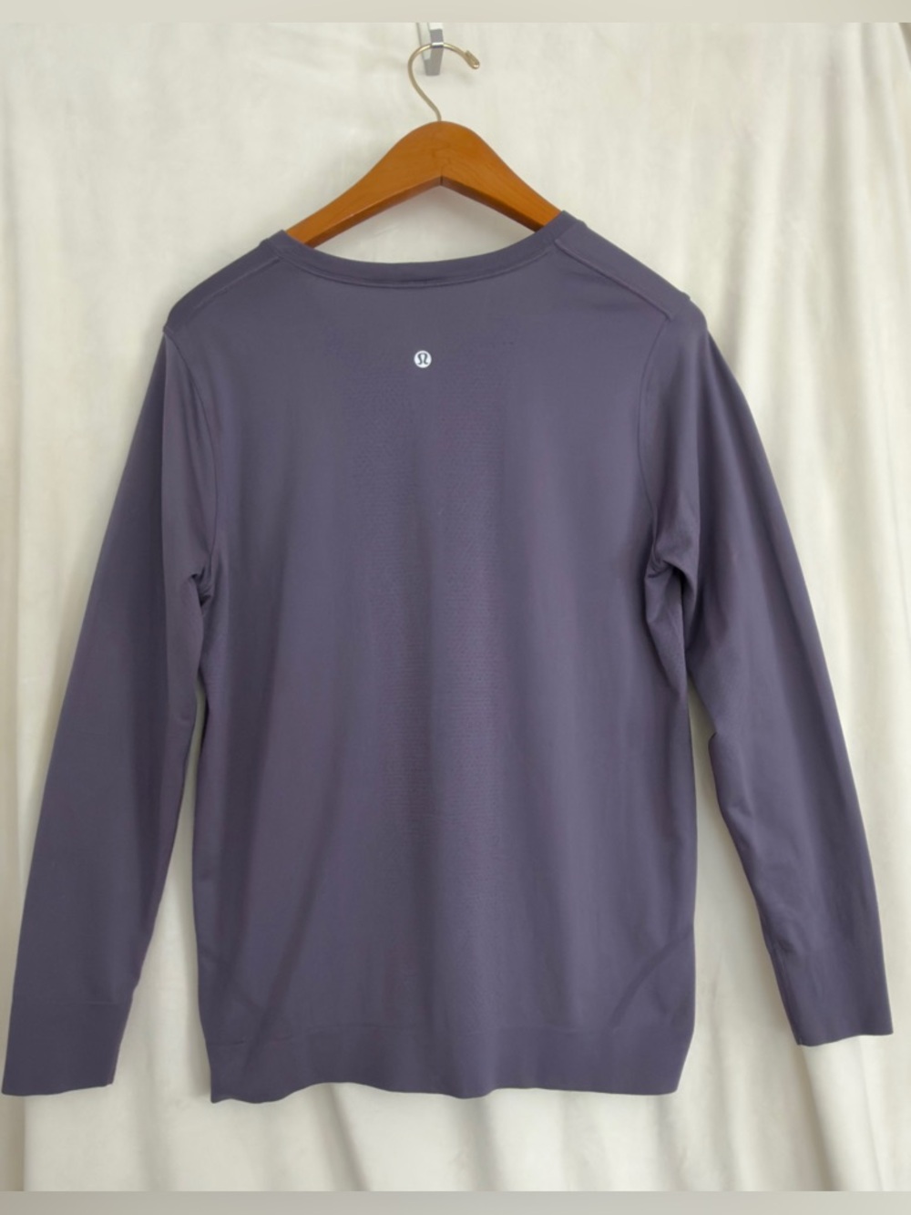 Lululemon Swiftly Tech Long-Sleeve Shirt 2.0
Waist Length Grape Mist Size 8 / M - Picture 5 of 10